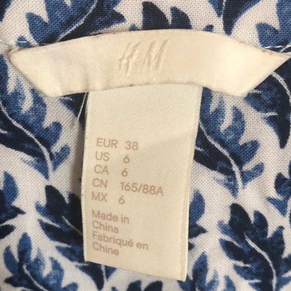 Blue and white H&M dress - like new - Picture 2 of 2